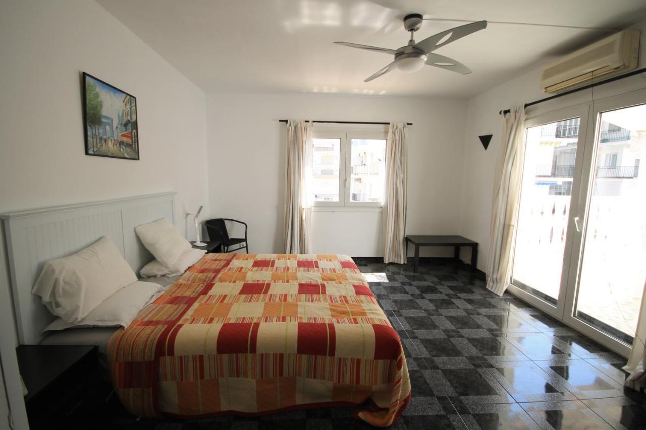 Duplex Fray Junipero Appartement Nerja Buitenkant foto